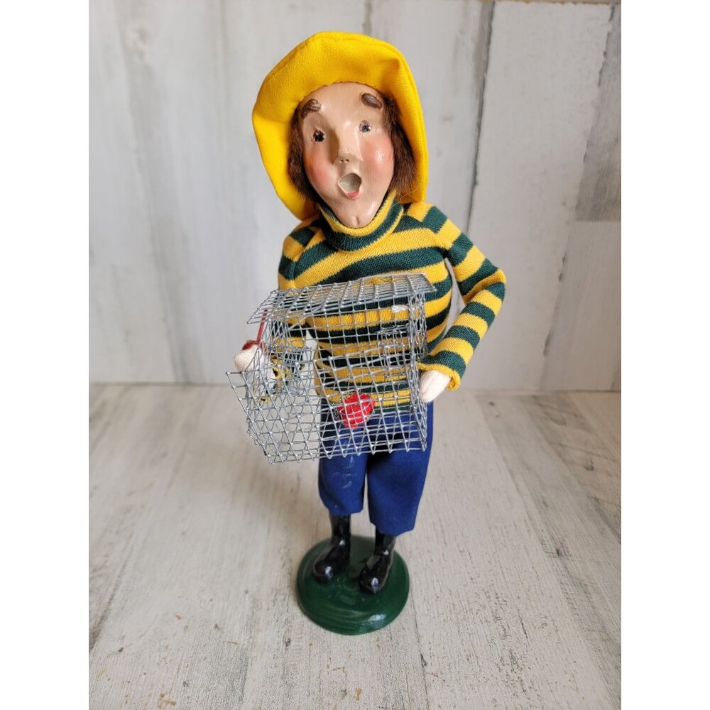 Byers Choice crabber fisherman bait trap vintage Xmas home‎ decor